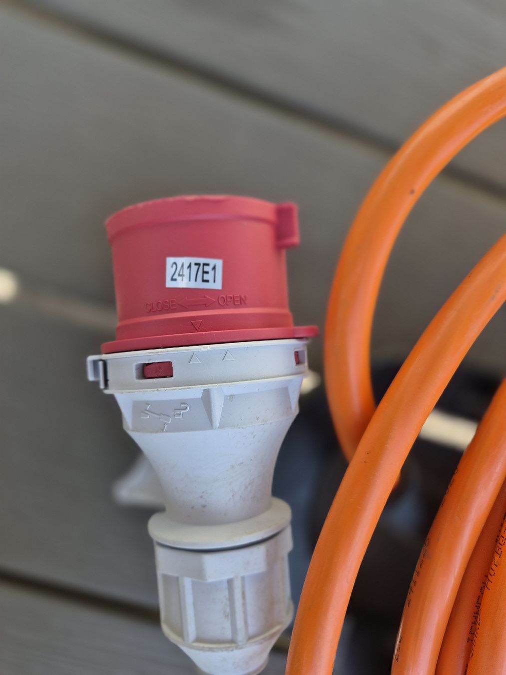 Elektrotechnik: Power Safety Box Stromverteiler Gummi CEE 16 – Neu (gemäss Beschreibung) aus Buch SH von Barbarossa84 2
