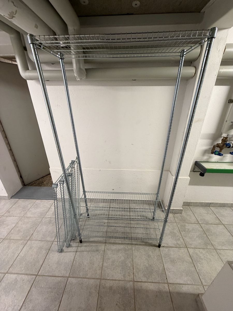 Scaffali: Regal OMAR 92x36x181cm Metall – Usato da Bern venduto da a_la88