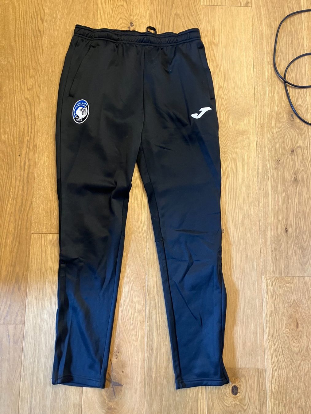 Pantaloni: Atalanta Bergamo Trainer Hosen NEU – Nuovo (secondo la descrizione) da Bern venduto da Vidar1