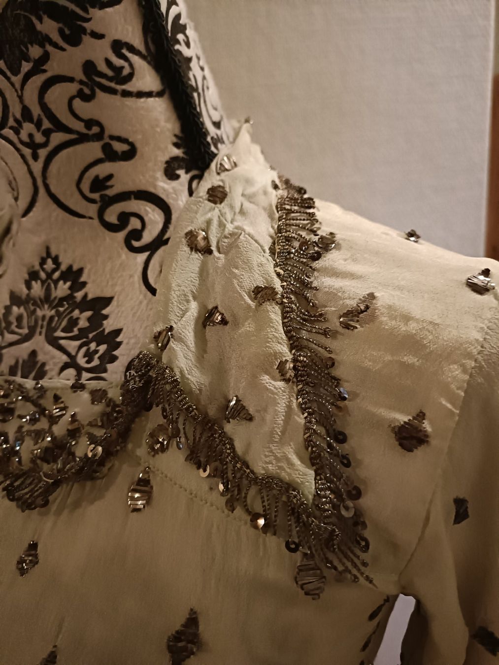 Vestiti: Antikes Naghdeh Kleid – Usato da Schaffhausen venduto da sim_j822 4