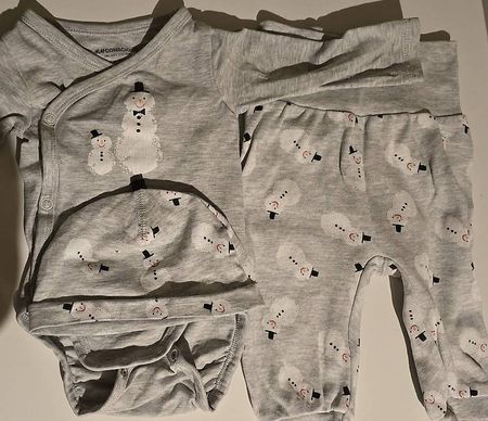 Süsses Winterset H&M für Baby in Grösse 56 - Newborn