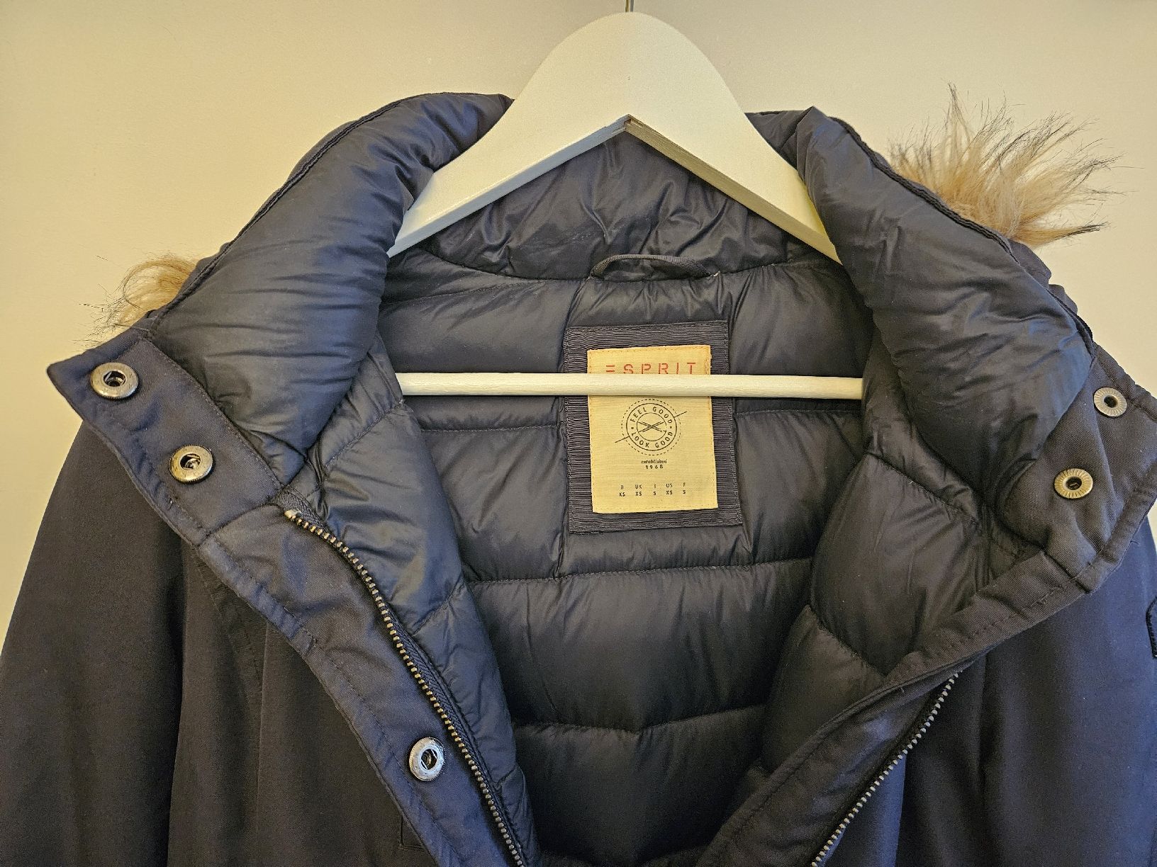 Esprit Giacche: Winterjacke mit Kapuze von Esprit – Usato da Luzern venduto da blackcat010 3