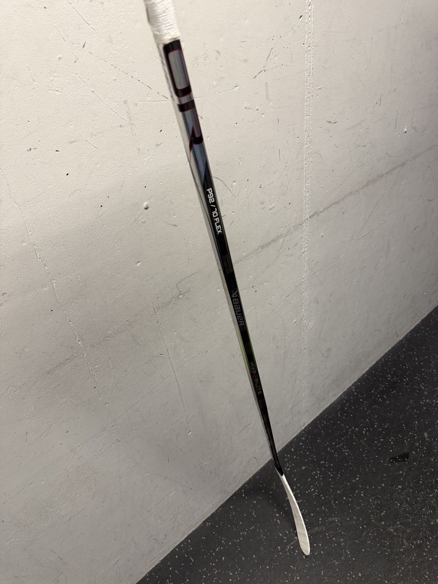 Bauer Crosses & Cannes: Gut erhaltene Eishockeystöcke CCM Trigger/ Hyper2Lite – Neuf (Voir description) à Zürich par tro_9tzw 3