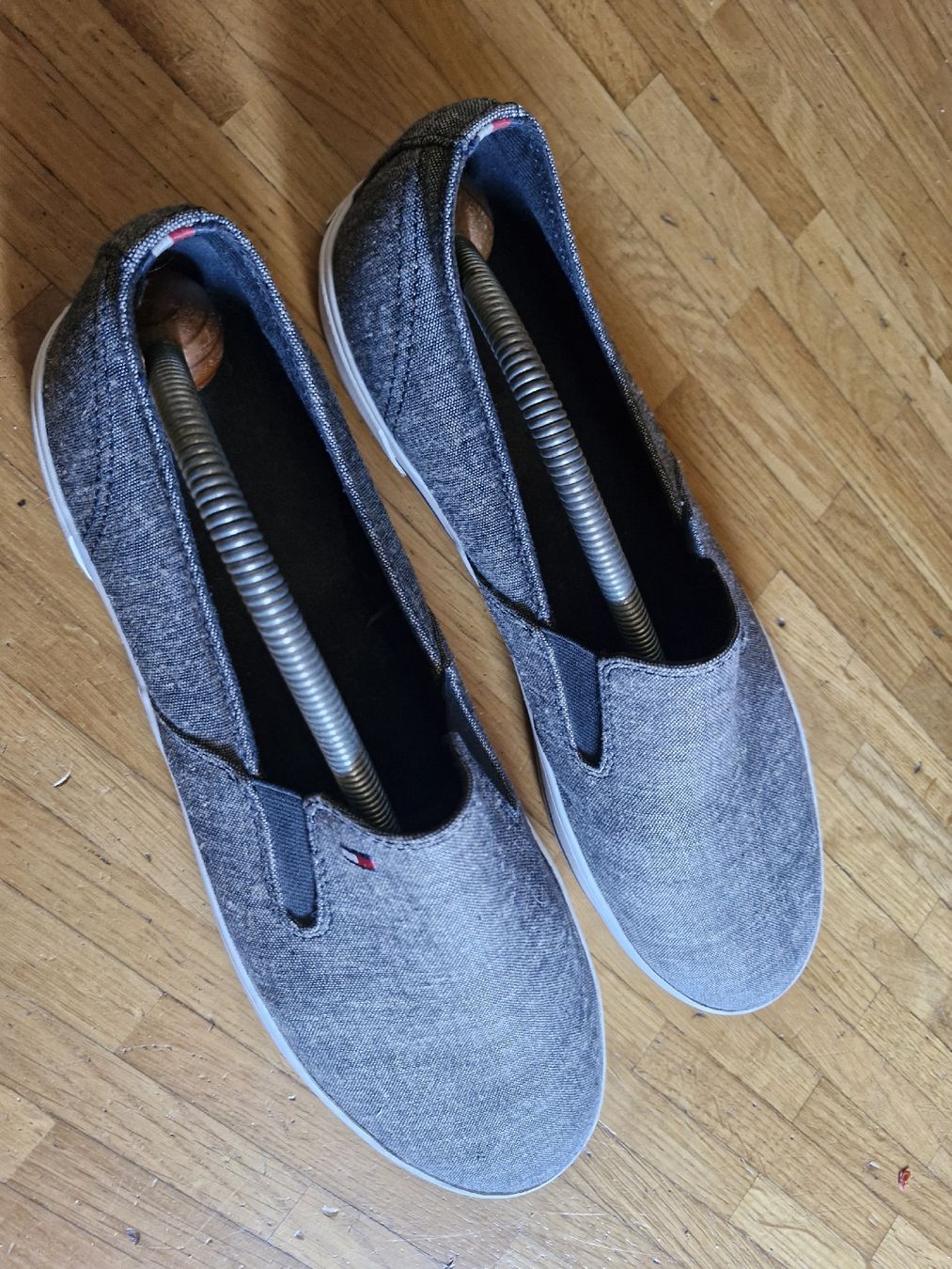 Tommy Hilfiger Scarpe da uomo: Hilfiger Slipper Frühling/Sommer 45 – Nuovo (secondo la descrizione) da Basel venduto da mic_2yn9 2