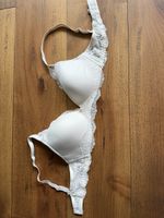 Reggiseno Triumph panna pizzo nuovo