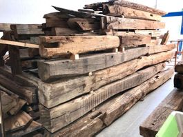 Eiche / Balken / Eichenbalken / Unikate / Massivholz / Holz