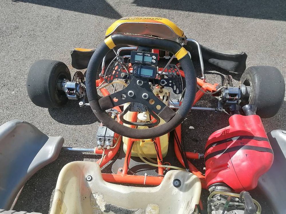 Go-Kart: Kart, Schaltkart, 125ccm, 40PS, Schaltwippen – Usato da Altstätten SG venduto da val_9qyg 8