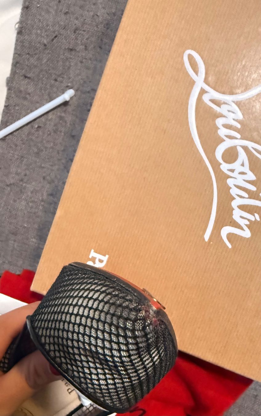 Christian Louboutin Damenschuhe: Louboutin noir à résille – Gebraucht aus Genève von Rachelp13 5