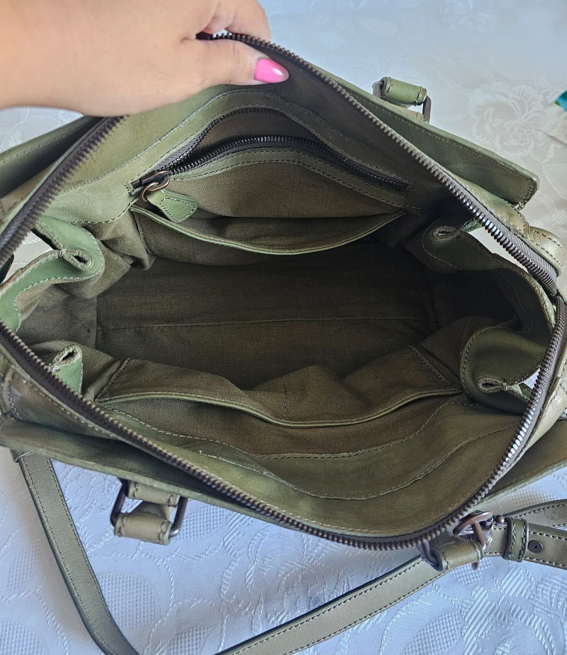 Liebeskind Borse da donna: *LIEBESKIND * Umhängetasche oder Handtasche Leder – Usato da Bronschhofen venduto da Xena37 6
