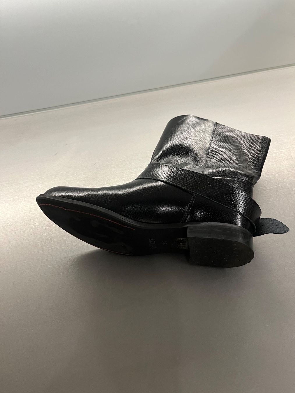 Damenschuhe: Neue Loft37 Stiefeletten Gr.37 – Neu (gemäss Beschreibung) aus St.Gallen von Monrose 2