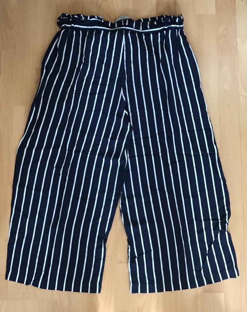 Pantaloni: Hose 3/4 Muster blau-weiss – Usato da Biel/Bienne venduto da SandraDG 3