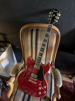 Ibanez Artstar AS120 E-Gitarre Semi-Hollow Body mit Hardcase