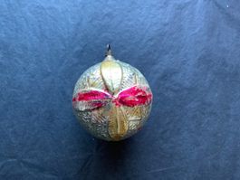 Alter Weihnachtsschmuck grosse abgeflachte Kugel 1920