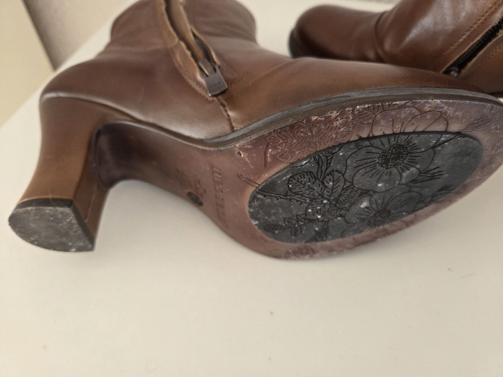 Neosens Scarpe da donna: Bottines marron Neosens taille 37 – Nuovo (secondo la descrizione) da Delémont venduto da HappyGirl 5
