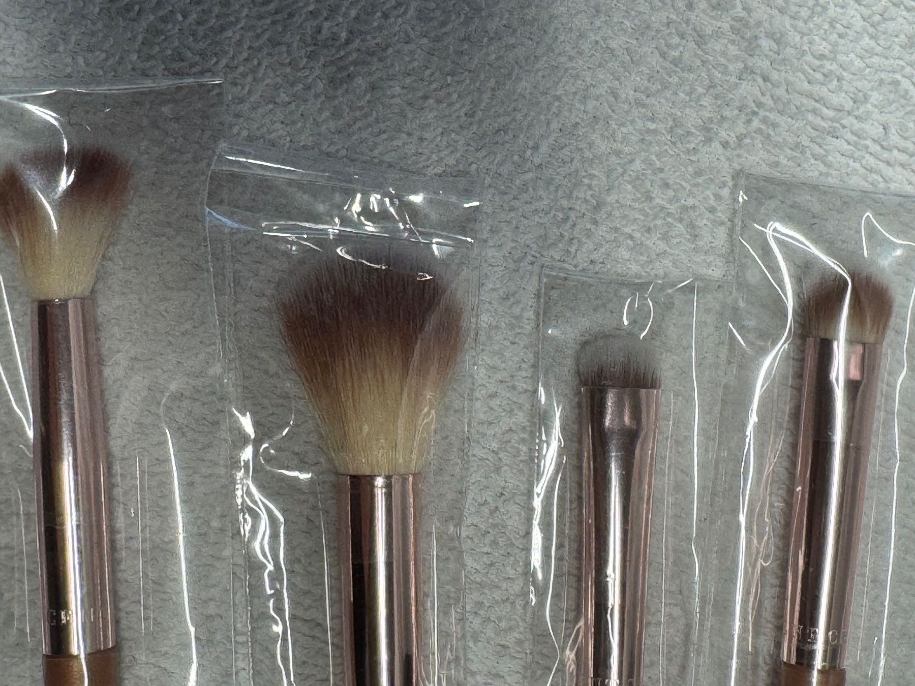 Make-up: Schminkpinsel von Cent pur Cent / NEU / Warenwert 96.- – Nuovo e nell'imballaggio originale da Zäziwil venduto da blackpearl 1