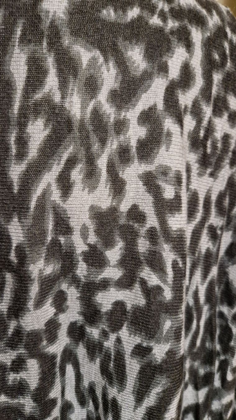 H&M Pullover & Sweatshirts: Grauer H&M Pullover mit Leomuster, Grösse L – Gebraucht aus Oberengstringen von Sheera7 5