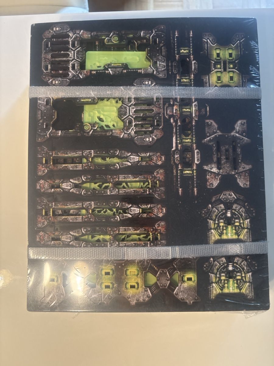 Giochi: 40k 11 Edition Glände, noch original verpackt – Nuovo e nell'imballaggio originale da Baden venduto da mbu_6lcl