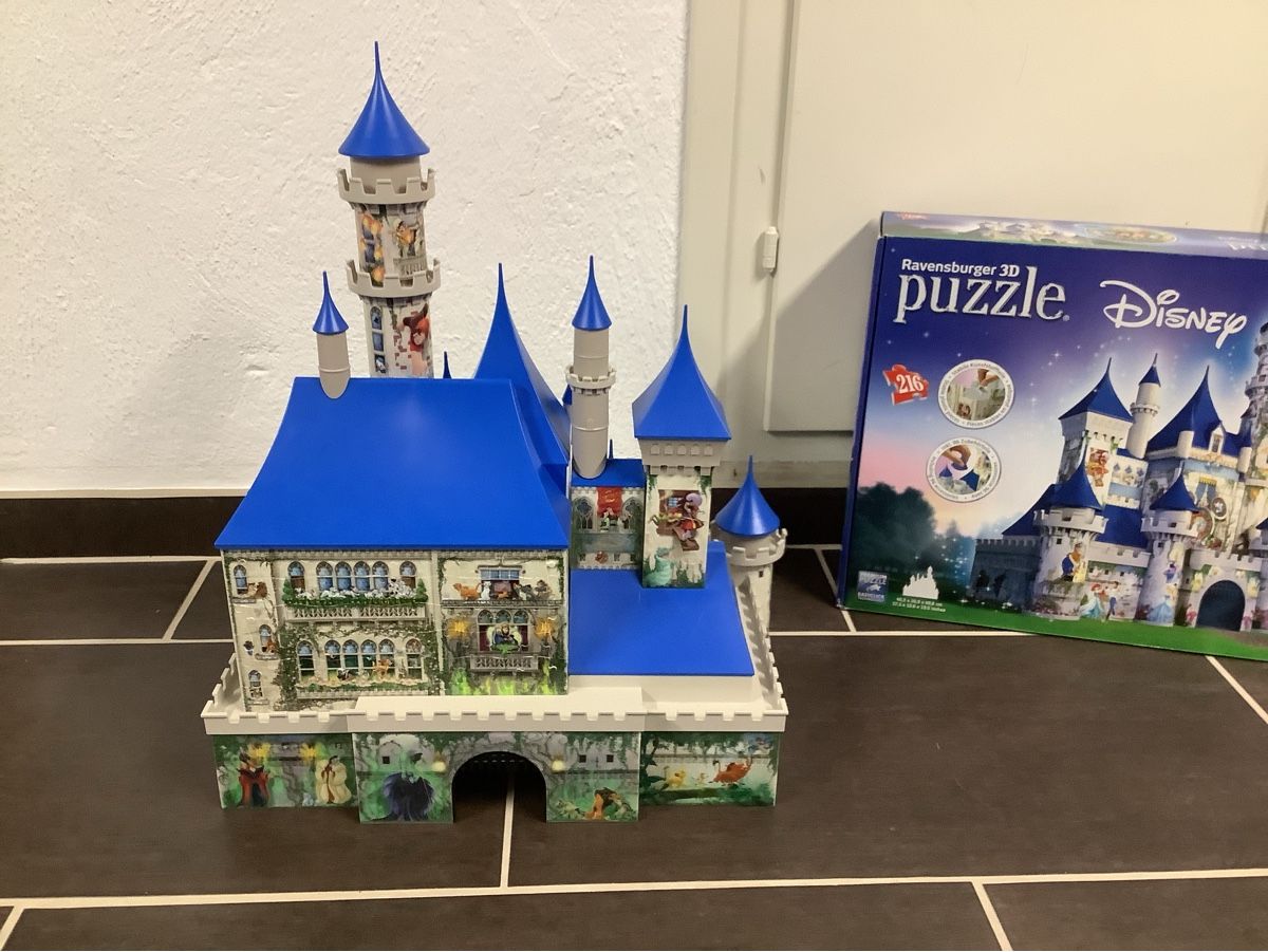 Ravensburger Puzzle: 3D Puzzle Disney Schloss von Ravensburger – Usato da Brugg AG venduto da Sweety_pie 2