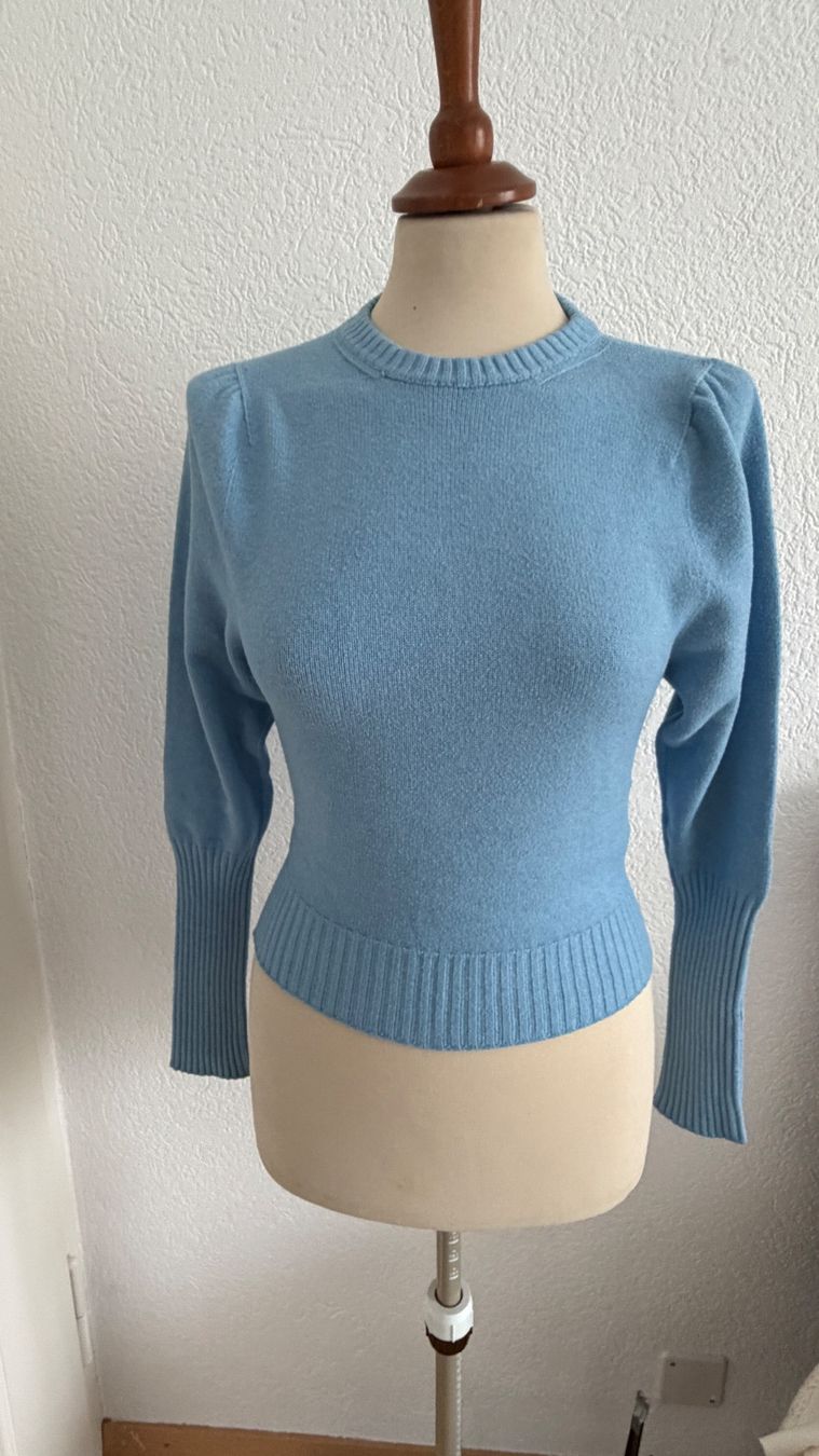 Maglioni & Felpe: Baby Blue Pullover neu – Nuovo (secondo la descrizione) da Liestal venduto da Goldart