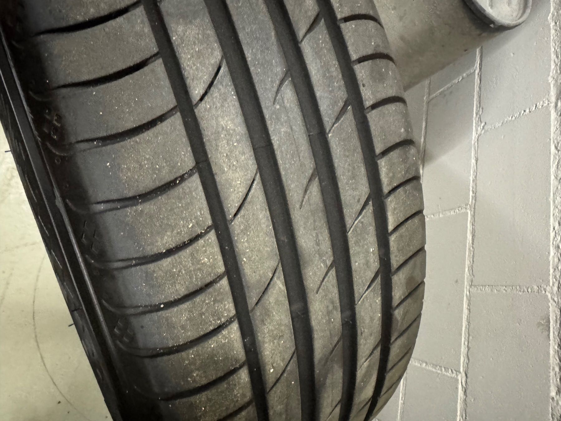 Alfa Romeo Pneumatici & Ruote complete: Alfa Romeo Kompletträder – Usato da Schlieren venduto da S2K 2