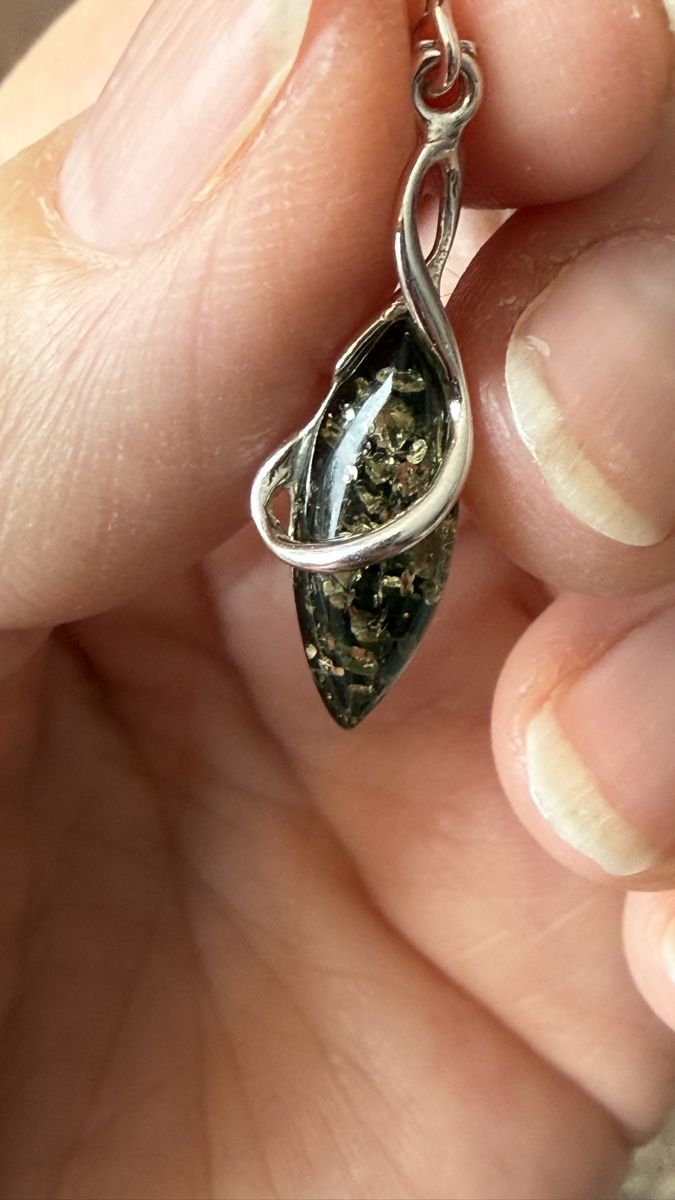 Orecchini pendenti & Orecchini a lobo: Grüne Silberohrringe - 2 cm lang – Nuovo e nell'imballaggio originale da Ebikon venduto da Leonidas2 5