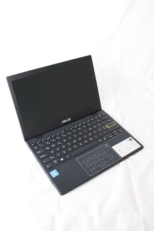 Mini Notebook 11.6'' Win 11,4gb Ram, 256+64 SSD, Intel n4020 (Gebraucht ...