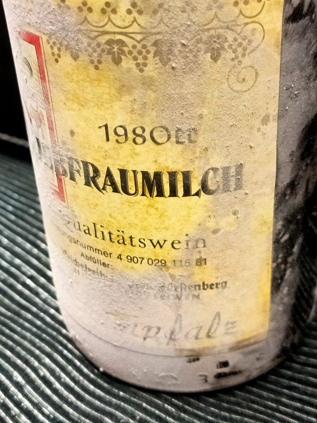Vino: LIEBFRAUMILCH 1980 – Usato da Genève venduto da Leboucheoreilles 4