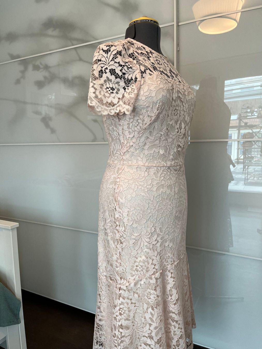 Ralph Lauren Kleider: hell Lachsfarbenes Abendkleid  Grösse 42, hellrosa – Neu (gemäss Beschreibung) aus Rümlang von Blume817 1