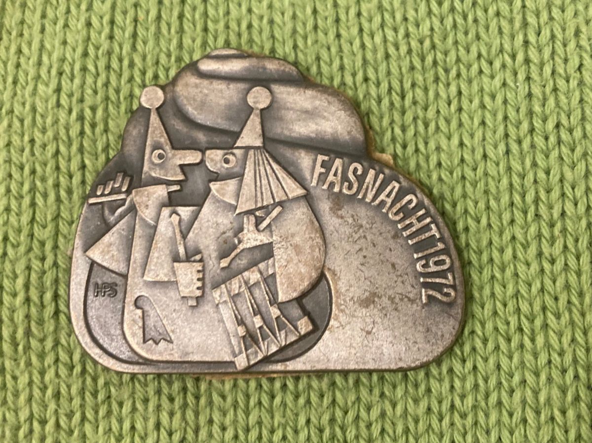 Basler Placchette & Badge: Fasnacht 1972 – Usato da zürich venduto da papalapa