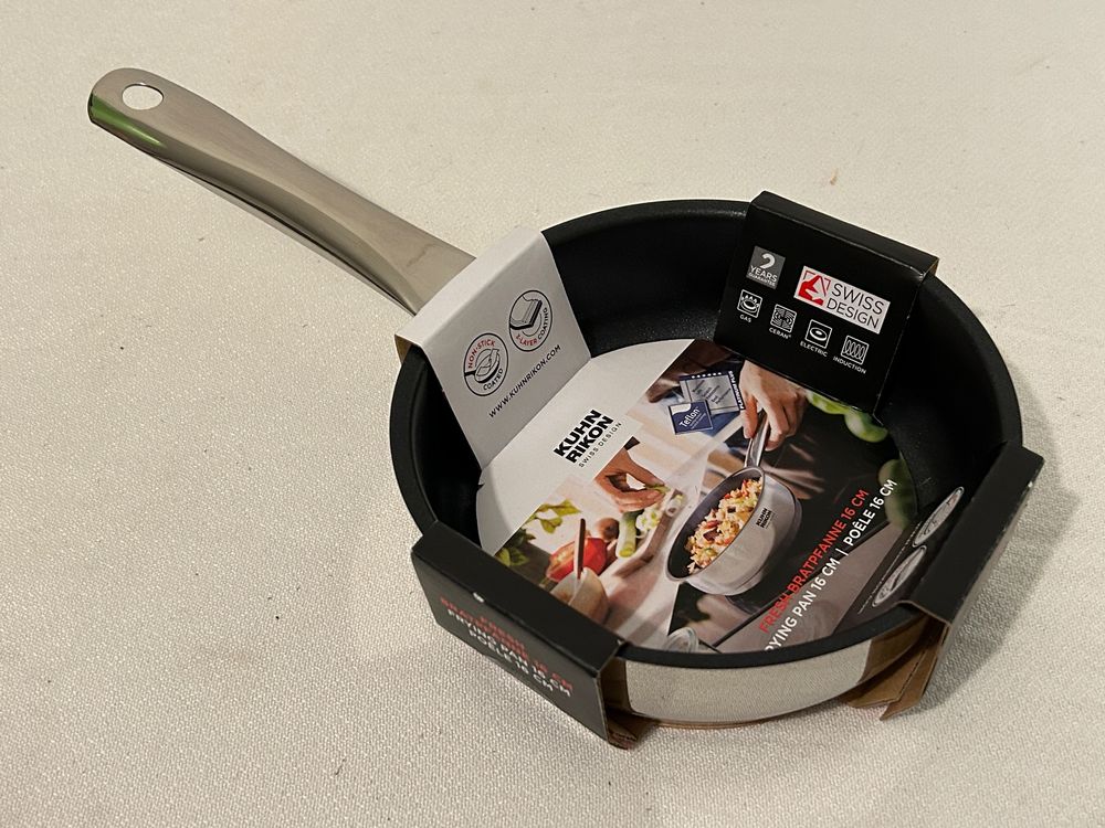 LIAESMART Kleine Pfanne, 12 cm Tragbar Mini Bratpfanne Antihaftbeschichtet Pfanne Klein Eierpfanne Induktion Omelettpfanne für Camping, Kochen, für Gasherd, Induktionsherd