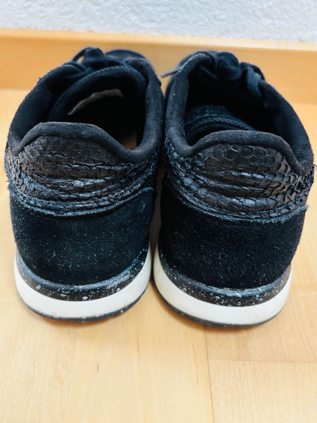 Scarpe da donna: Schwarze Sneaker Woden - Gr. 38 – Usato da Ennetbürgen venduto da Evelyne_G 1