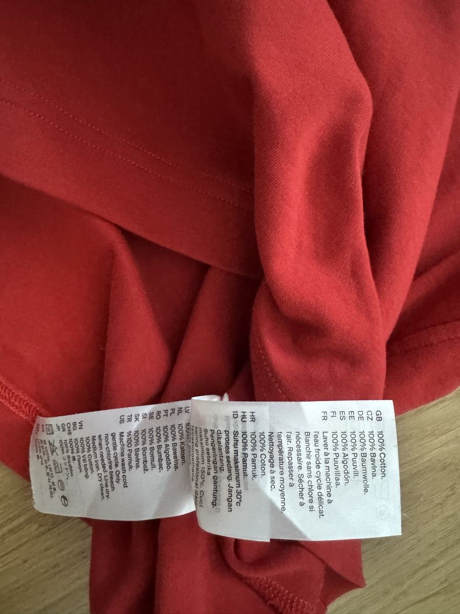 Cos Blusen: COS Rotes Langarmshirt  – Gebraucht aus Zürich von agnieszka_p 4