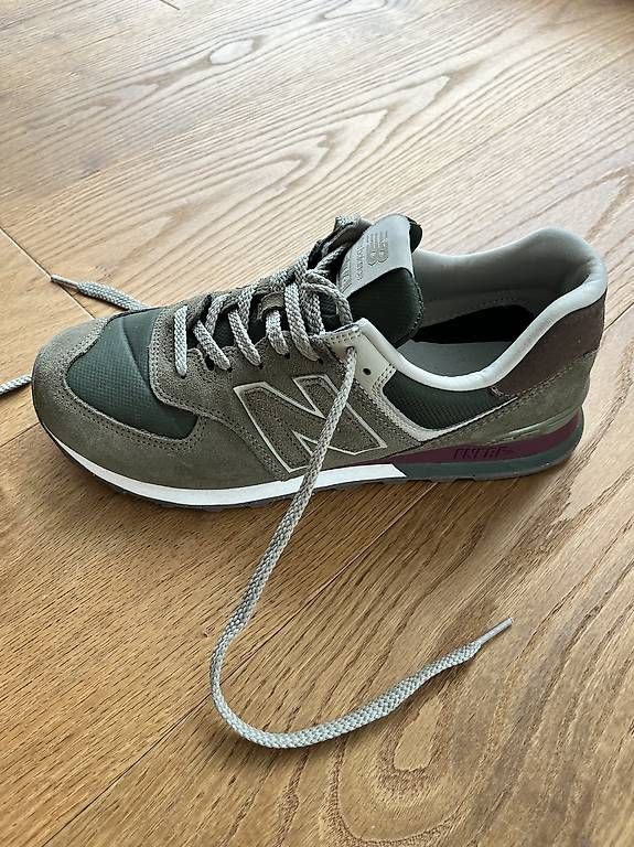 Scarpe da uomo: New Balance 574, Grösse 43 – Usato da Kirchberg BE venduto da Baetzi72 3