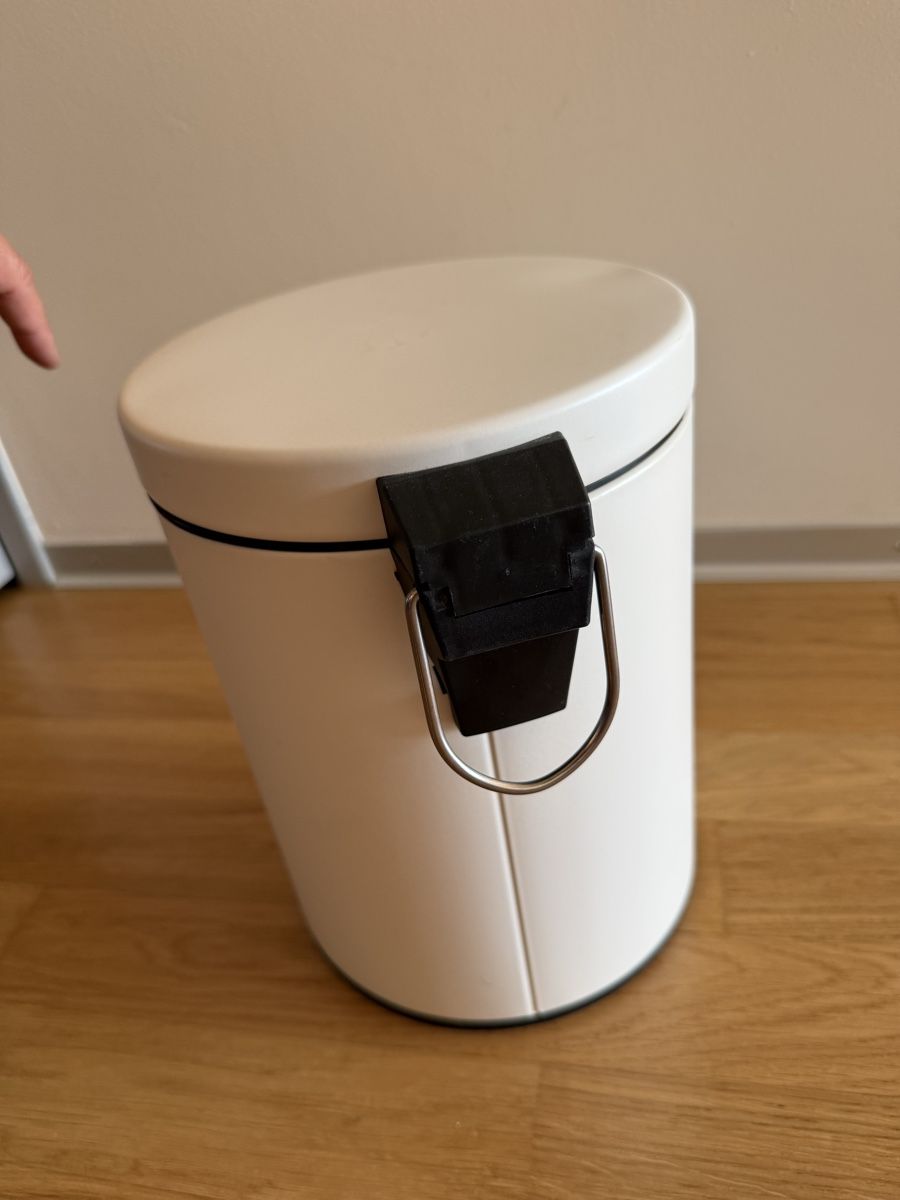 Ikea Poubelles: Ikea Abfalleimer  – D'occasion à Winterthur par ivule2000 4