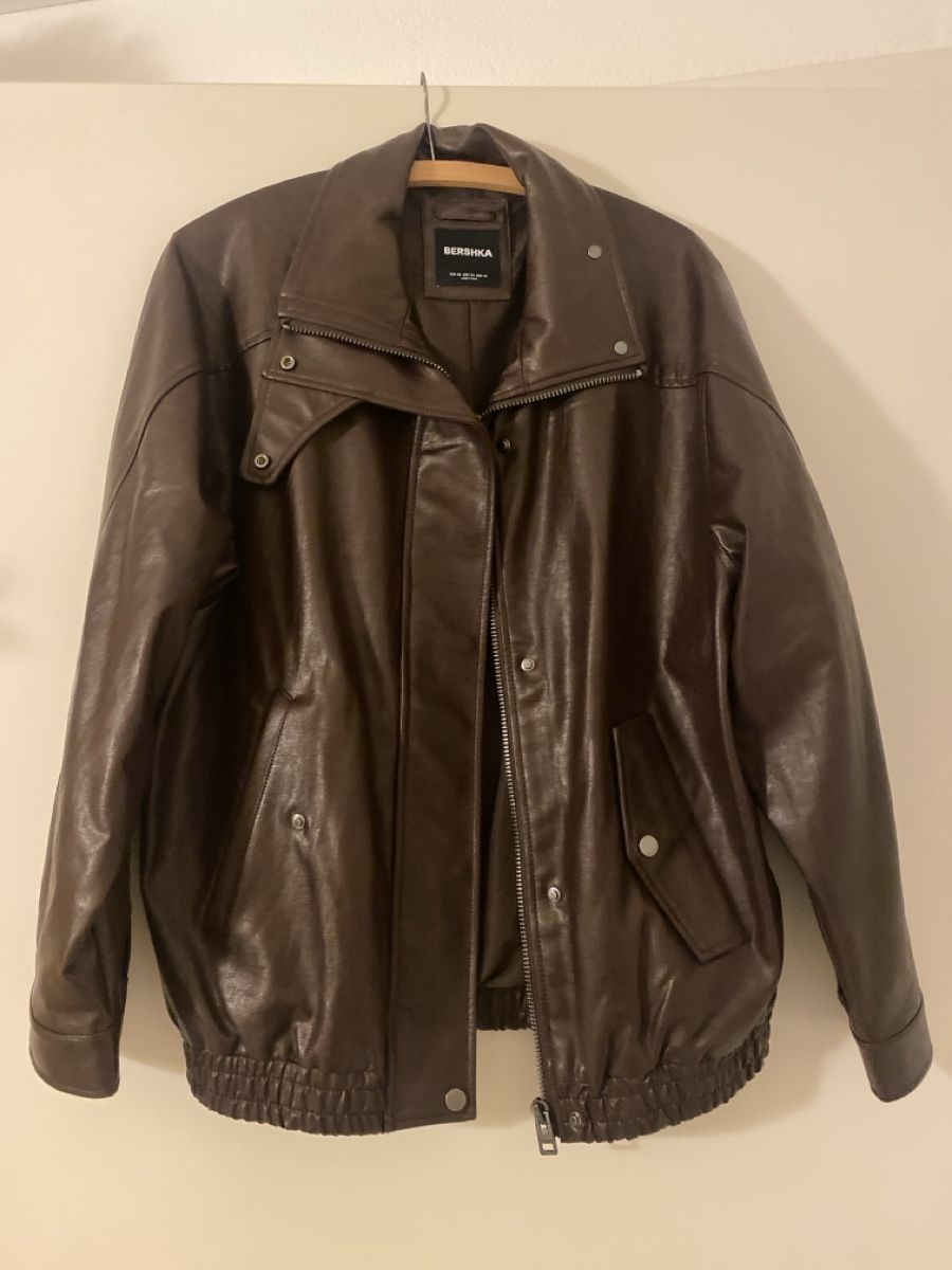 Bershka Giacche: Kunstlederjacke Bershka – Nuovo (secondo la descrizione) da St. Gallen venduto da mic_6zq2