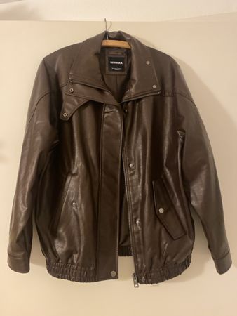 Kunstlederjacke Bershka