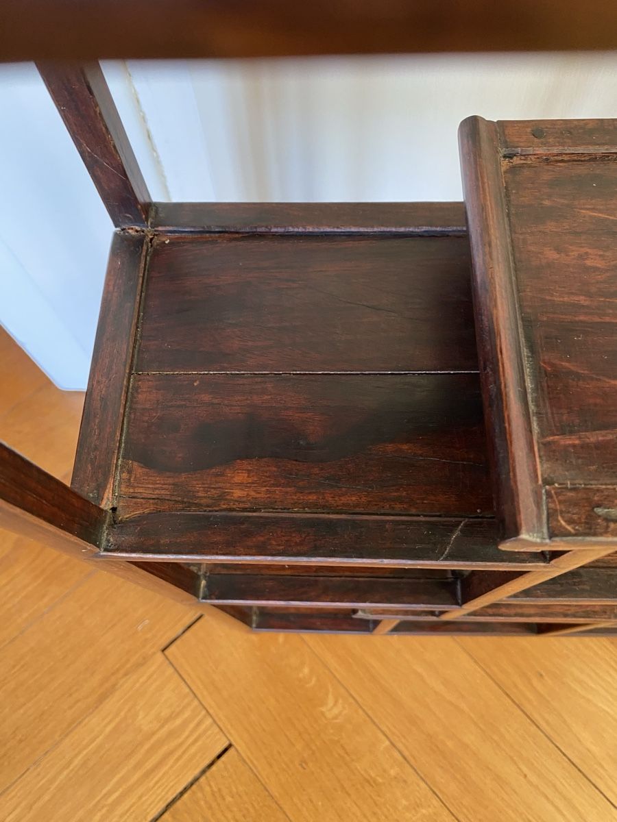 Scaffali: Bibliothèque miniature à étagères asymétriques – Usato da La Tour-de-Peilz venduto da SecondeVie 2