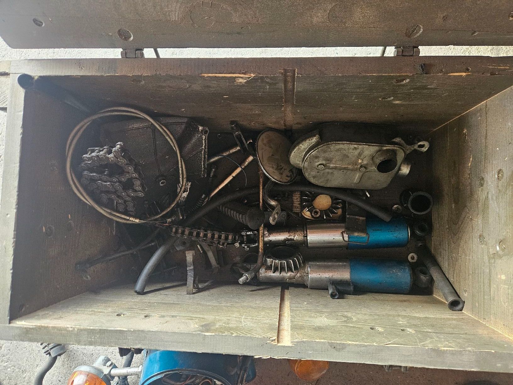 Honda Tutti i ricambio per moto: Honda CB125 Teile ab 1.- – Usato da Detligen venduto da Motorradschmiede 3