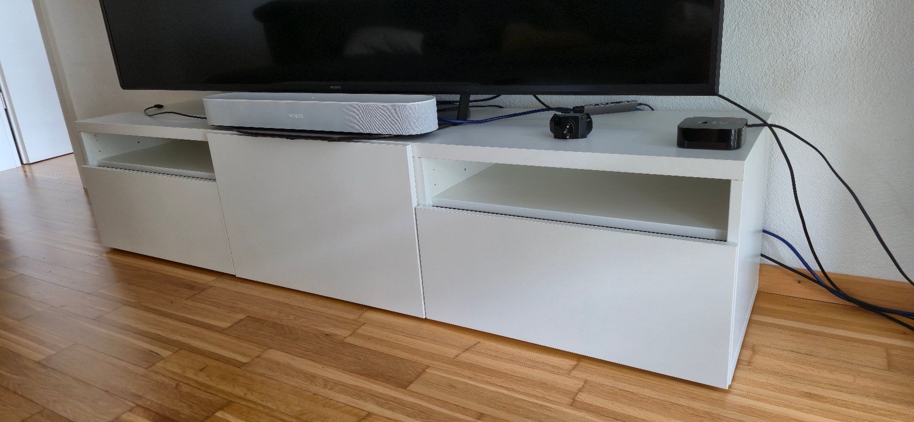 Ikea Mobili TV: TV-Möbel – Usato da Zuzwil SG venduto da hofmanndamian 1