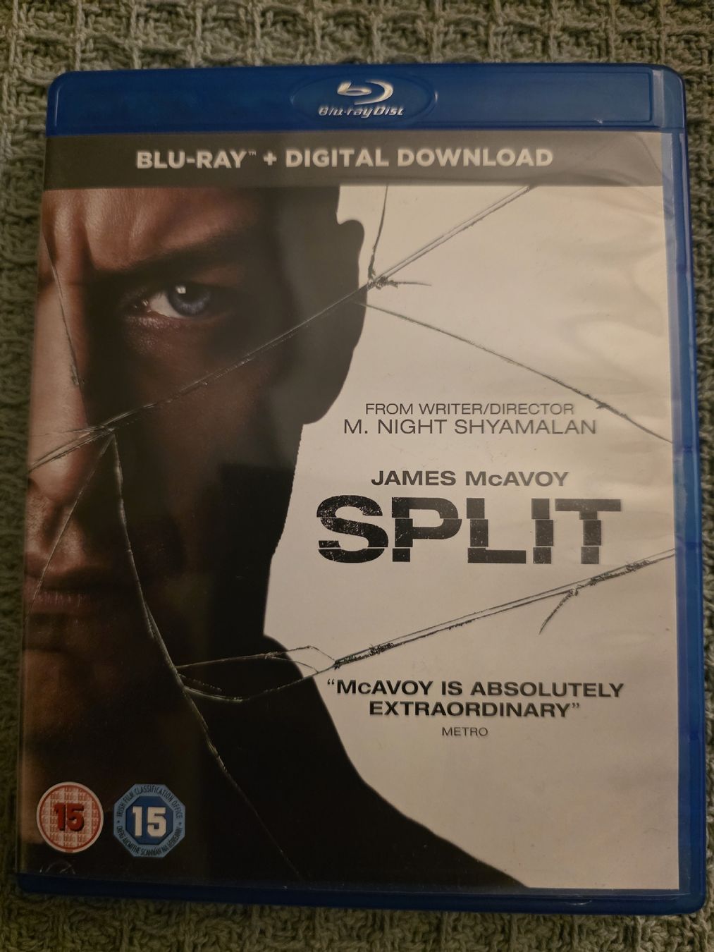 Tous les DVDs: Split - Blu-ray – D'occasion à Ellikon a d Thur par razzorblog
