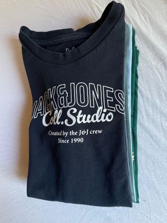 4 T-Shirts, 3 x jack & jones, 1 x name it, Gr. 134-140