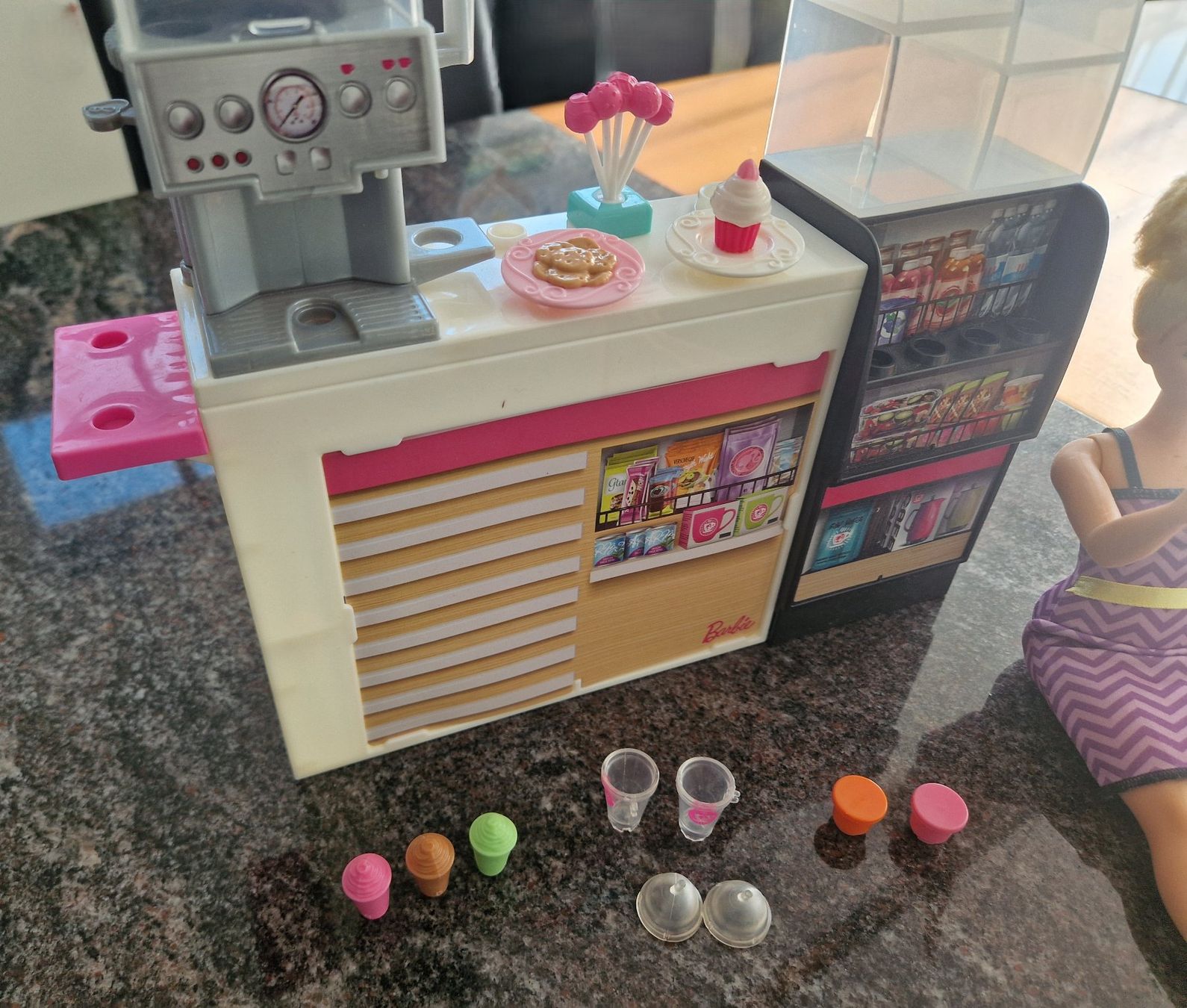Spielzeuge: Barbie Kiosk mit Puppe – Gebraucht aus Wangs von dr74 2