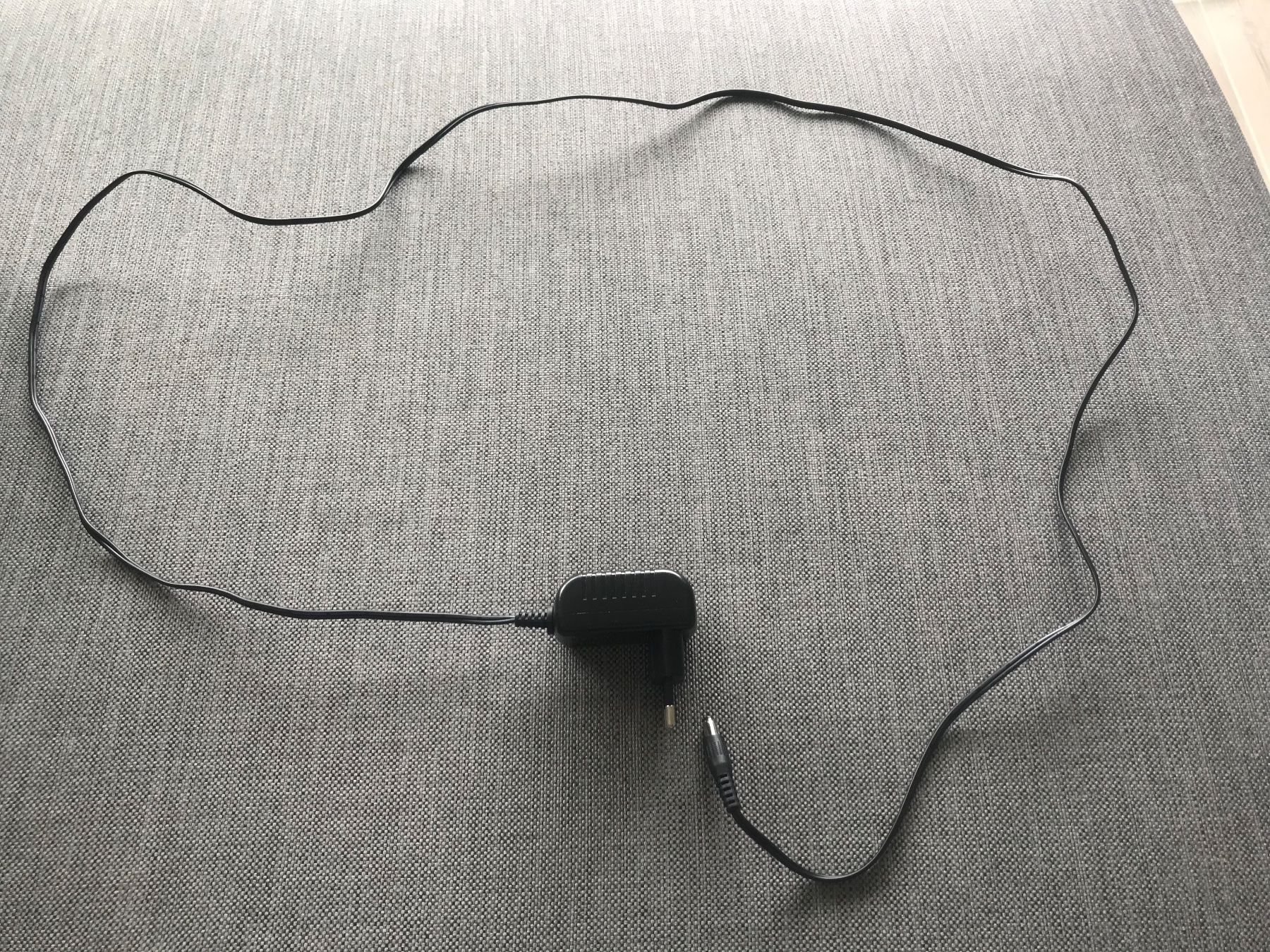 Caricabatterie: Netzteil / Ladegerät 6.0V 0.GA - 150 cm – Usato da Lausanne venduto da opi_92cn 6