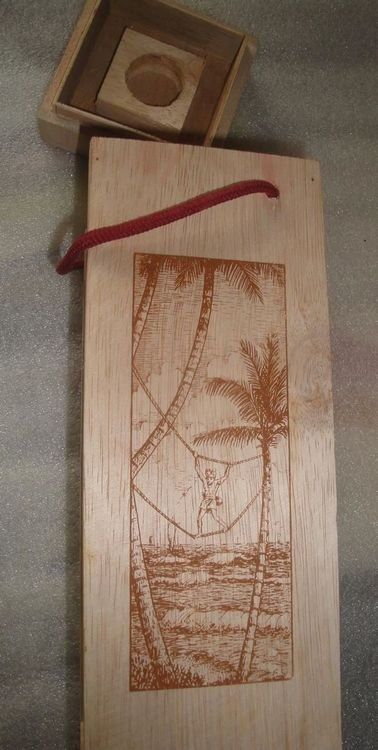 Bottiglie: Mendis Deluxe Coconut Arrack Sri Lanka Ceylon Ceylan Bottle – Usato da Genève venduto da Cockattoo 2