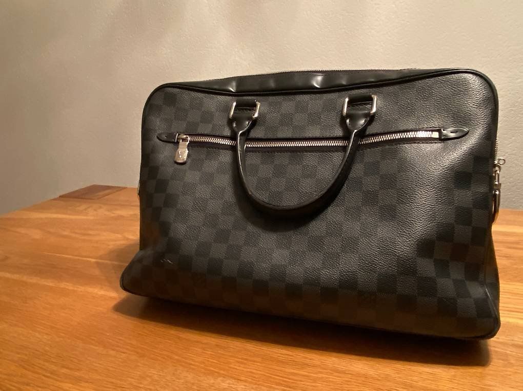 Louis Vuitton Valigie & Borse: Louis Vuitton Aktentasche Porte Documents – Usato da Ittigen venduto da mar_9fd6