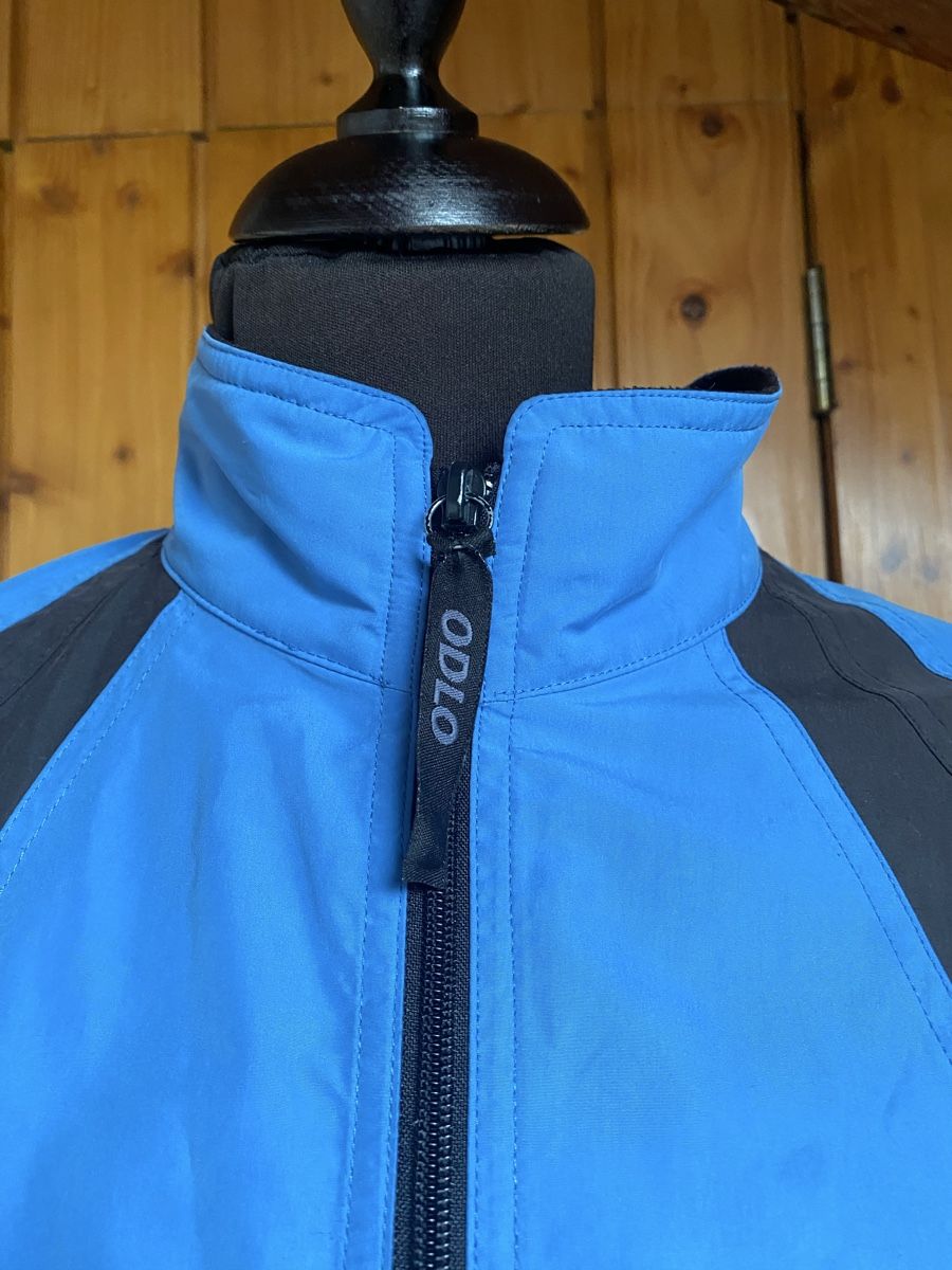 Odlo Giacche: Vintage Odlo Jacke – Nuovo (secondo la descrizione) da Brugg AG venduto da e.stella_ 1