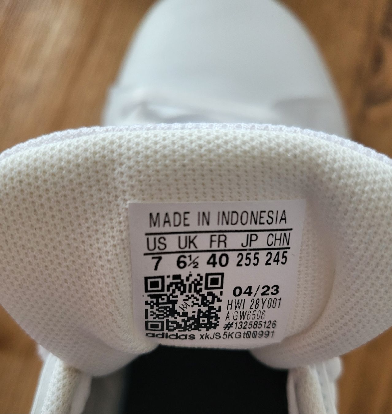 Adidas Scarpe da uomo: Adidas Sneakers Gr. 40 – Nuovo (secondo la descrizione) da Embrach venduto da Tanameras 3