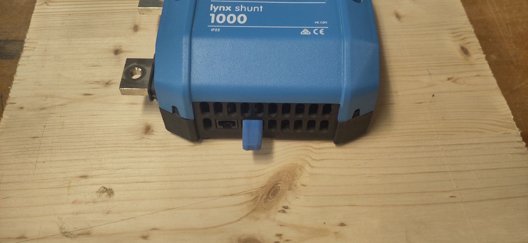 Alimentazione elettrica: Victron Lynx 1000 Shunt – Usato da Liebefeld venduto da robi15blue 3