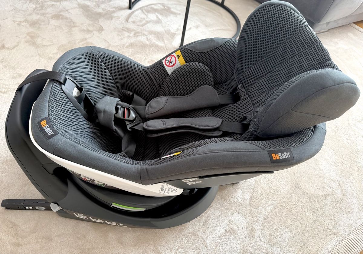 Seggiolini per auto: BeSafe iZi Turn M i-Size Anthracite Mesh – Nuovo (secondo la descrizione) da Engelburg venduto da Galena92