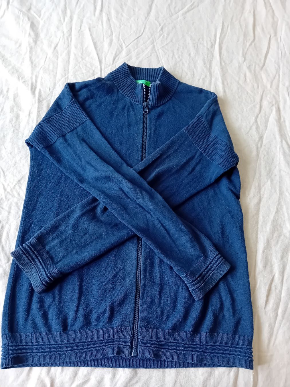 Benetton Giacche & Cappotti: Dunkelblaue UCB Strickjacke, 11-12J – Usato da Romanshorn venduto da milenva